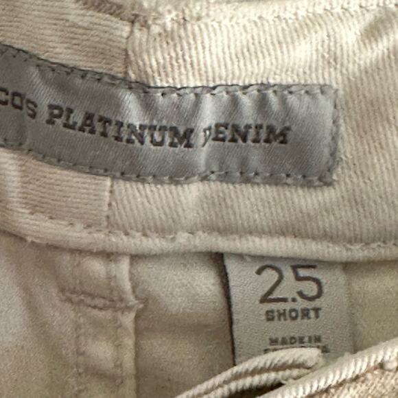 Chicos Platinum Denim Ultimate Fit Barely Flare Jeans Size 2.5 12 14 New - Picture 4 of 8